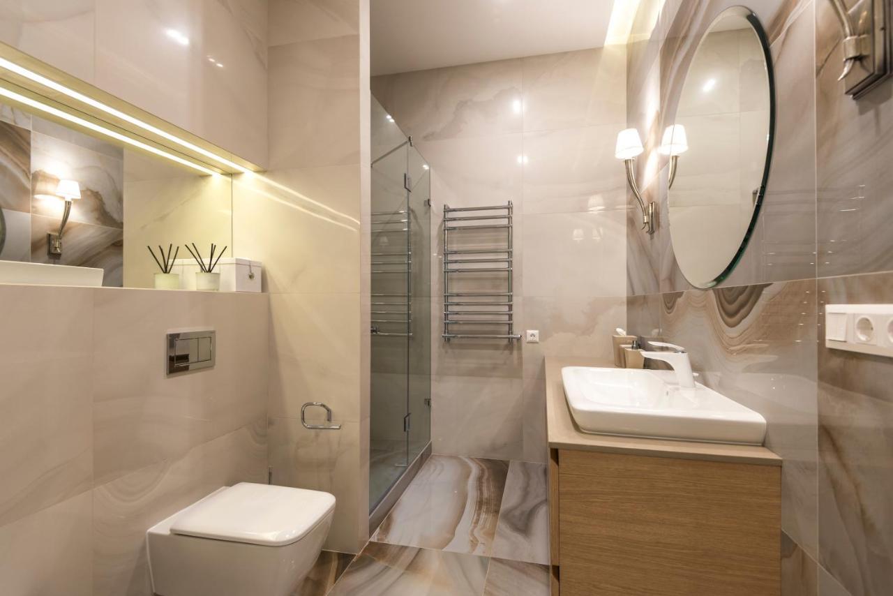 Hotel Kings Regency Drang Екстер'єр фото