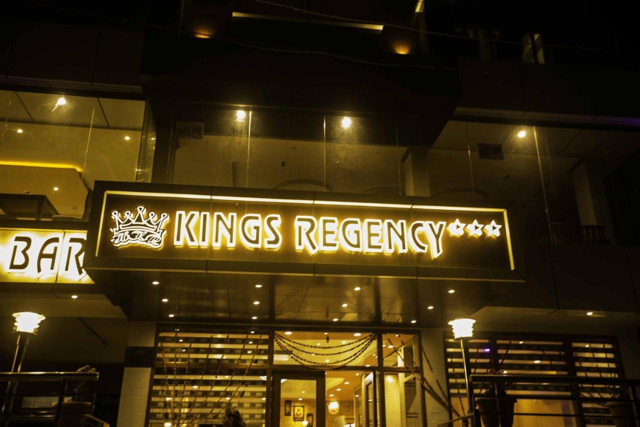 Hotel Kings Regency Drang Екстер'єр фото
