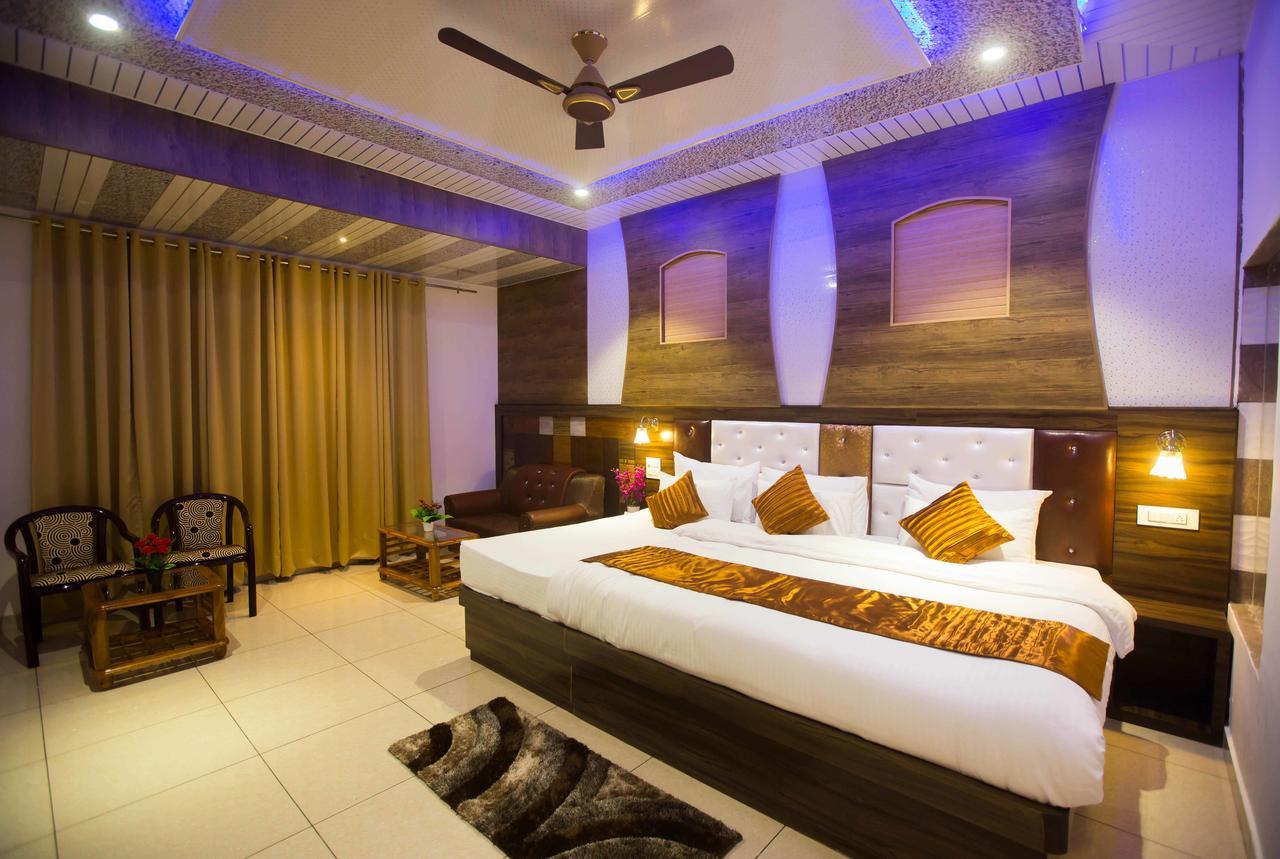Hotel Kings Regency Drang Екстер'єр фото