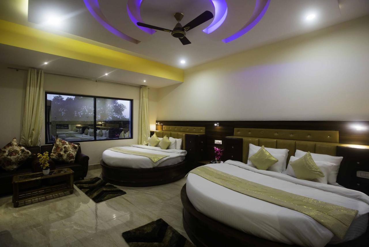 Hotel Kings Regency Drang Екстер'єр фото