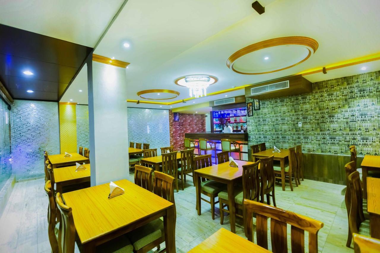 Hotel Kings Regency Drang Екстер'єр фото