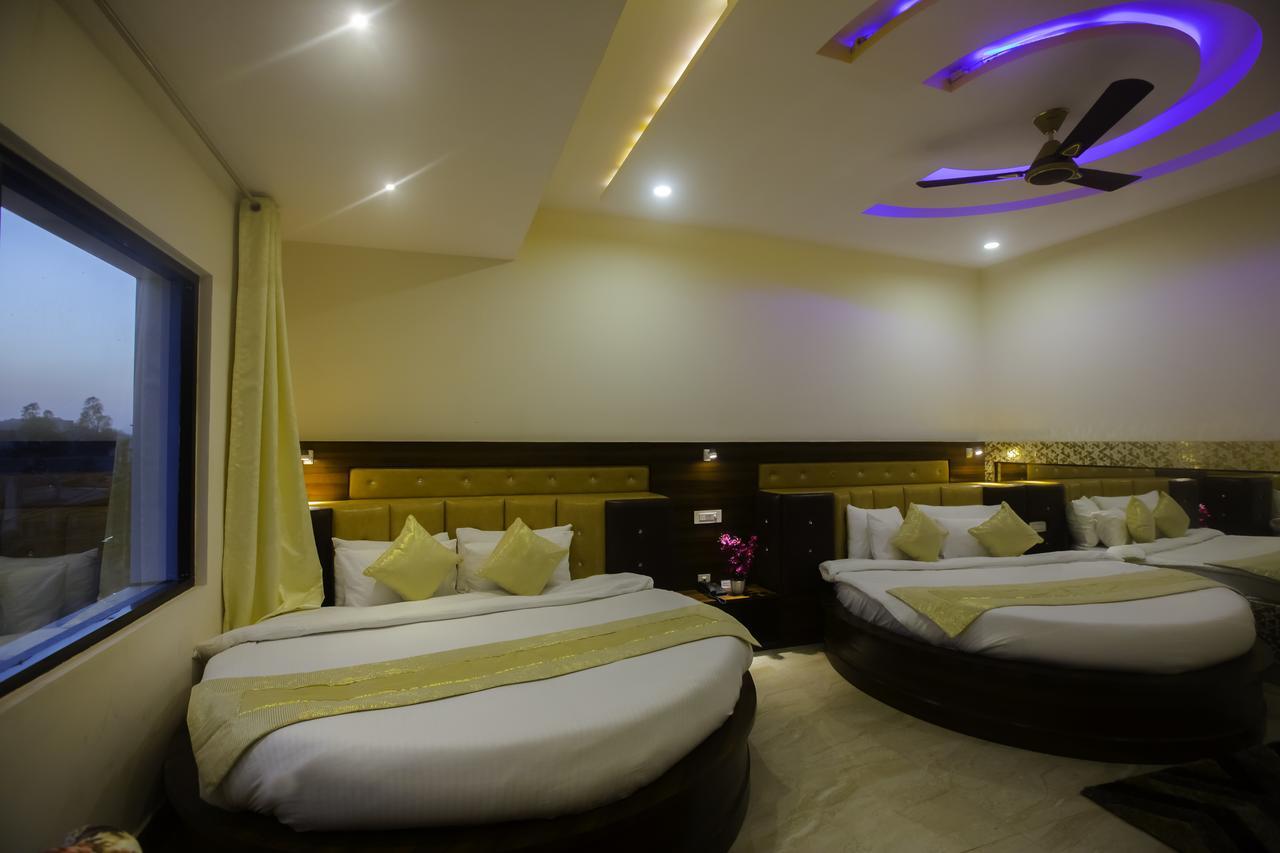 Hotel Kings Regency Drang Екстер'єр фото